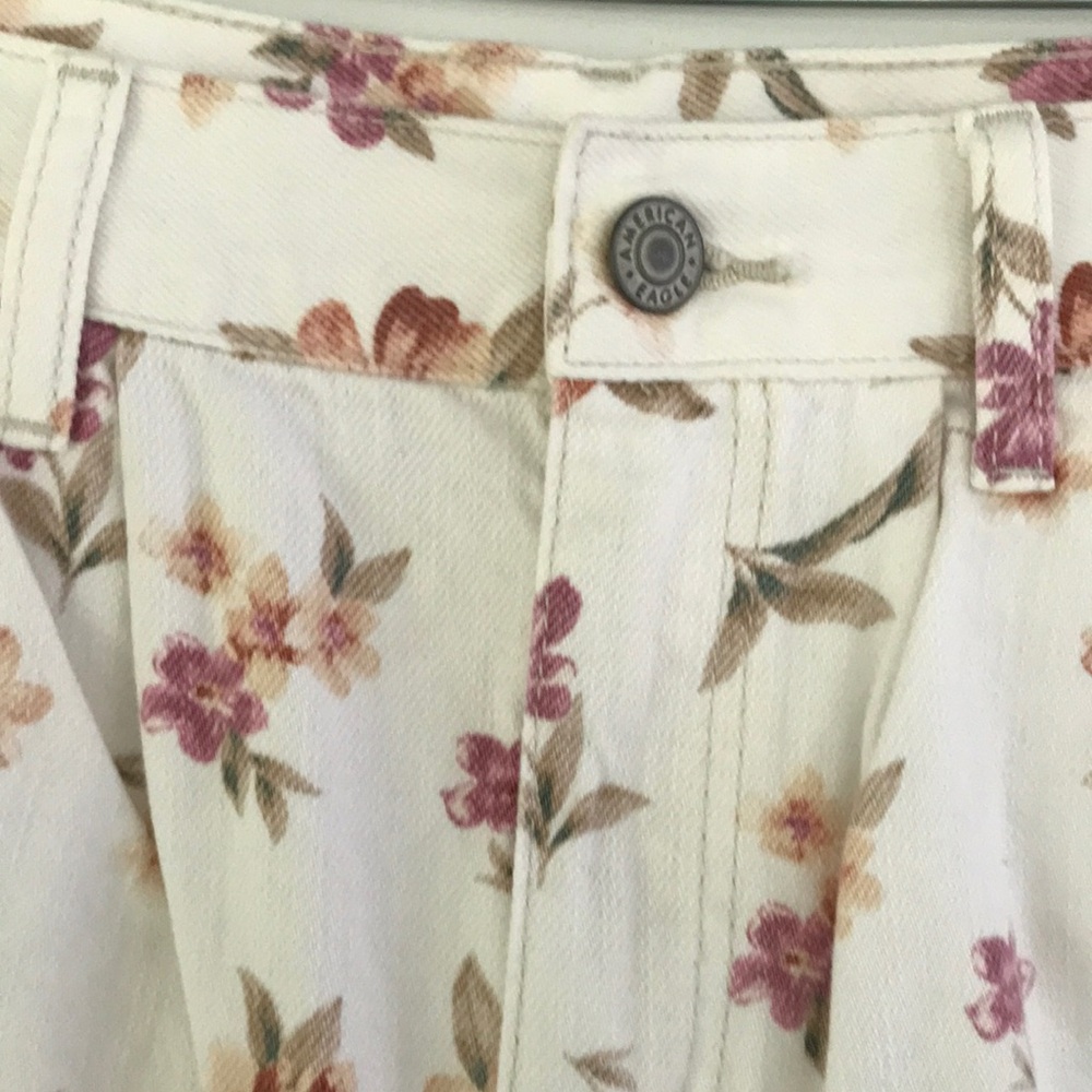 White Floral Women's Cotton Shorts - Picture 3 of 8